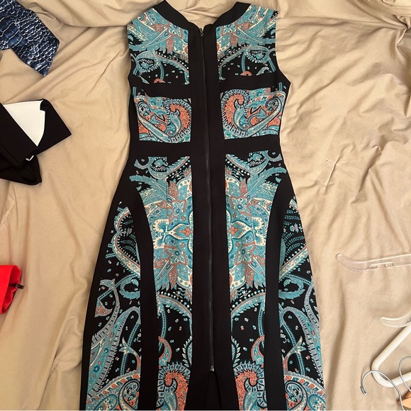 Beautiful paisley “SKY” bcbg dress - Picture 2 of 3